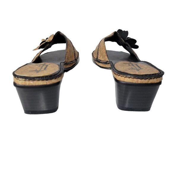 Soft Style by Hush Puppies Cork Sandals (Size 6M) - Picture 5 of 11